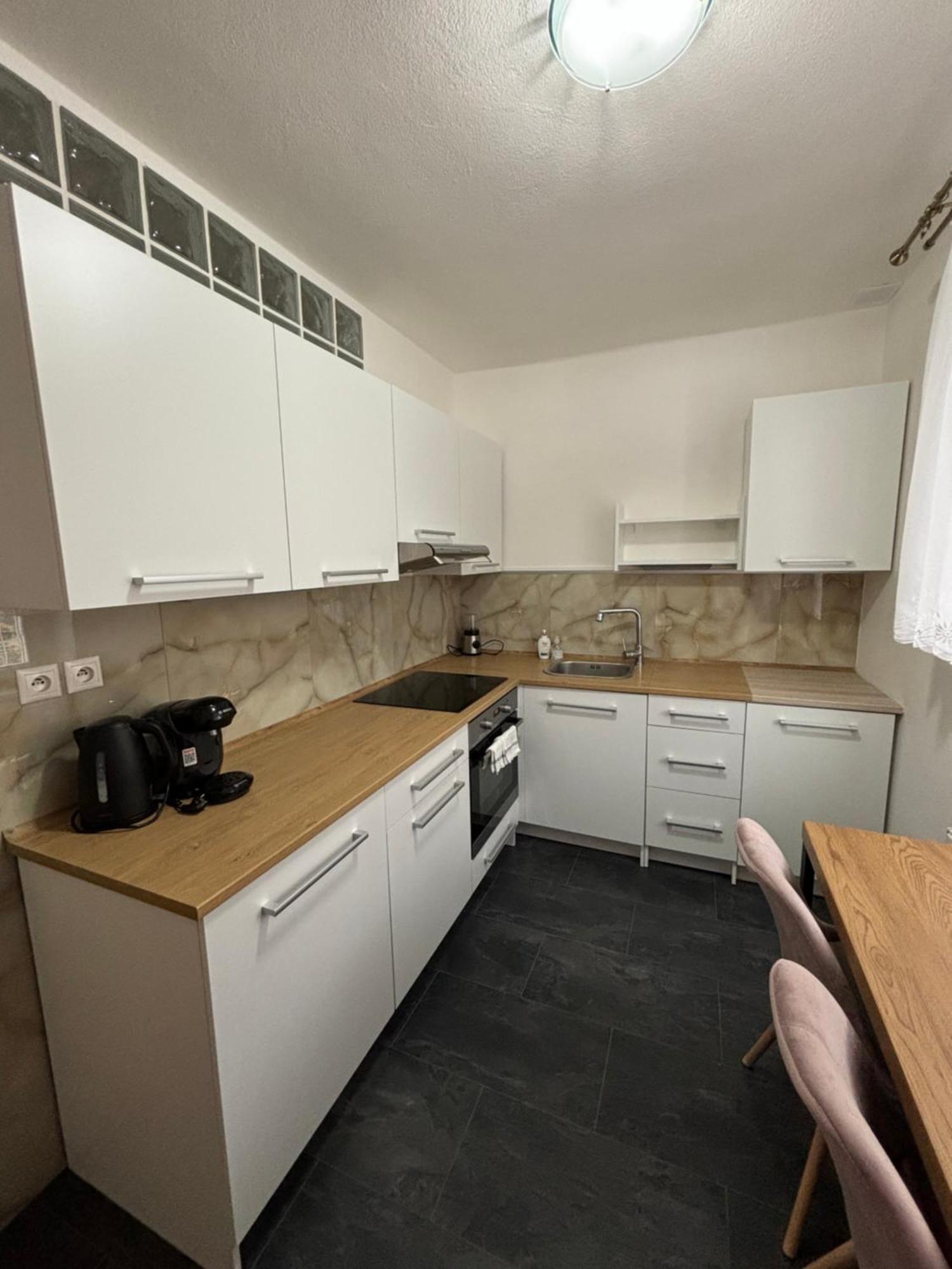 City Heart Luxury Apartment Nové Zámky 외부 사진